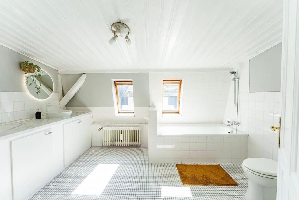 Penthouse-wohnung Auf 2 Etagen * Wuppertal